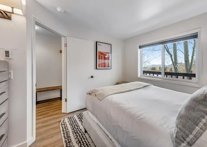 Appartement 2401 Pitchfork